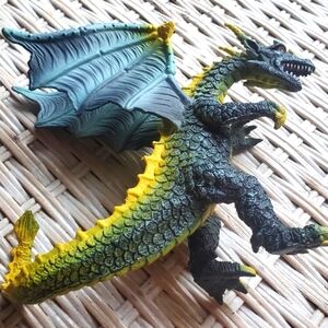 Dark Dragon 2007 Toy Major Green Yellow 5" Vinyl Figurine